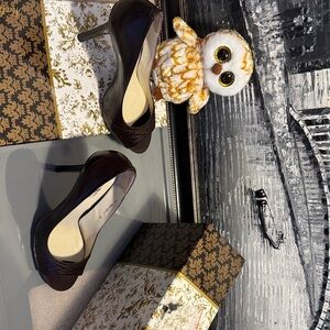 Elegant Brown Peep-Toe Heels